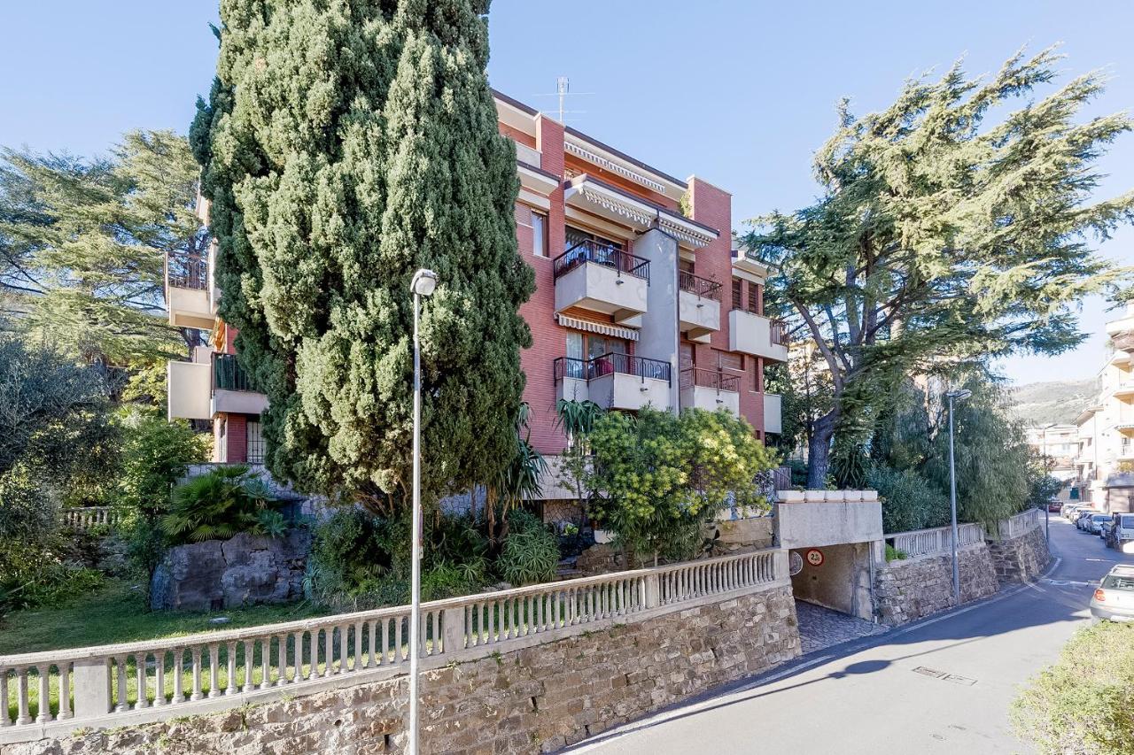 Portosole Attic - With Terrace And Private Parking Apartment Sanremo Luaran gambar